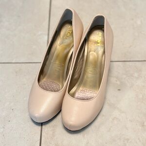 MTNY Nude Platform Pumps